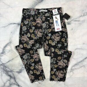 Celebrity Pink Hi Rise Mom Jeans Size 3/26 Black Floral Print Tapered Frayed Hem